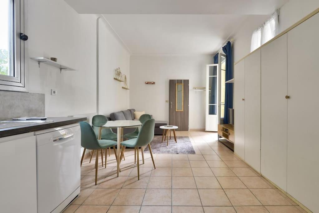Superbe Studio Vieux Nice 1 Min A Pied De La Plage Buitenkant foto